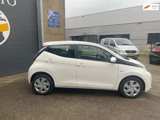 Toyota Aygo 1.0 VVT-i x