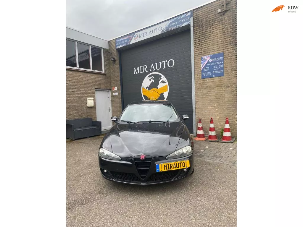 Alfa Romeo 147 2.0 T.Spark Distinctive