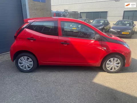 Toyota Aygo 1.0 VVT-i x-fun AIRCO