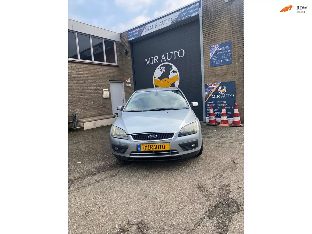 Ford Focus 1.6-16V First Edition